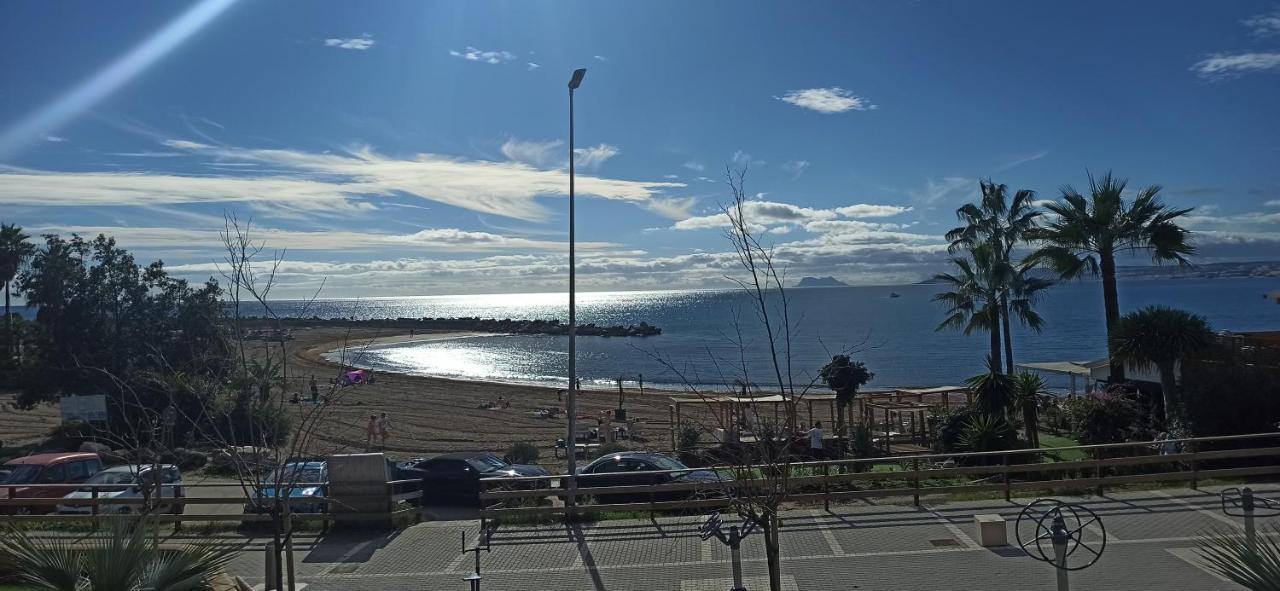 Junto A La Playa Del Cristo Cerca Del Puerto Apartment Estepona Exterior photo